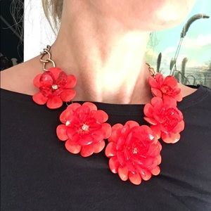 Flower necklace (adjustable)